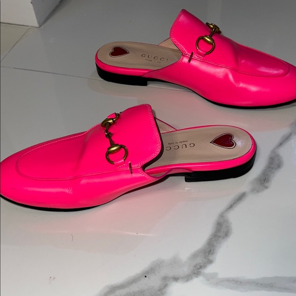 🚨SEND OFFERS🚨 Gucci Pink Leather Women's Loafers - Picture 3 of 4
